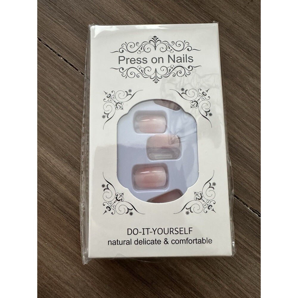 Kamiz Press On Nails Natural Color Short Square NEW In Box Square Short Length